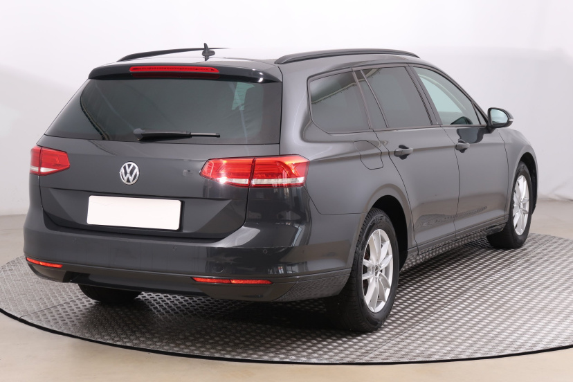Volkswagen Passat, 2018