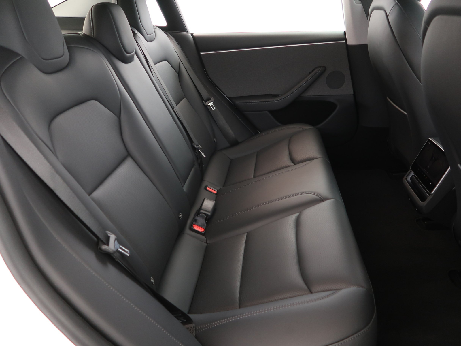 Tesla Model 3 - 2024