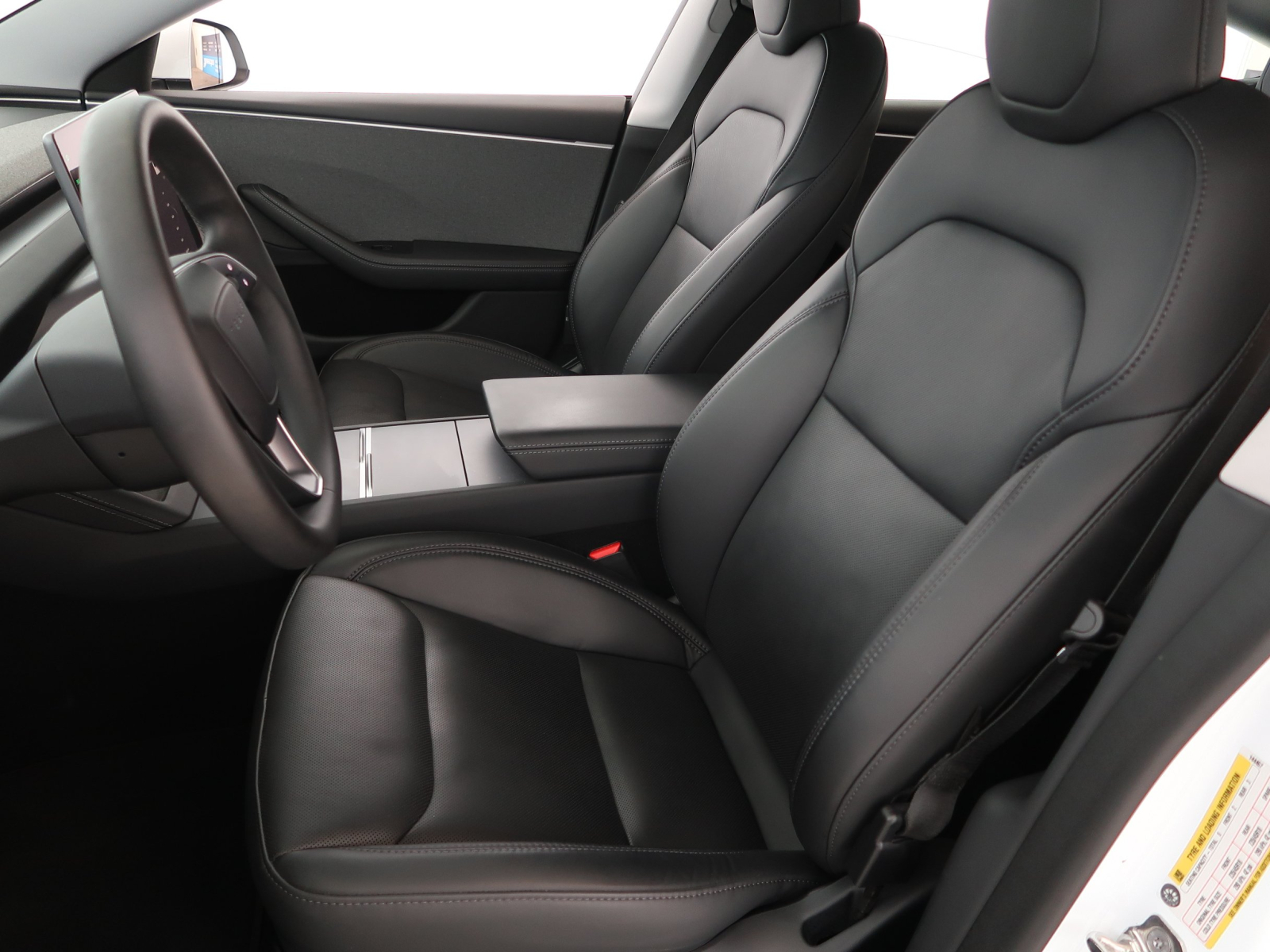 Tesla Model 3 - 2024