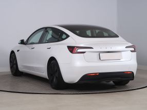 Tesla Model 3 - 2024