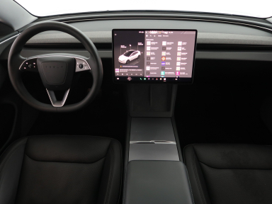 Tesla Model 3 - 2024