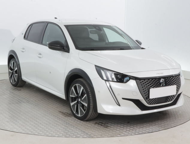 Peugeot e-208 2021