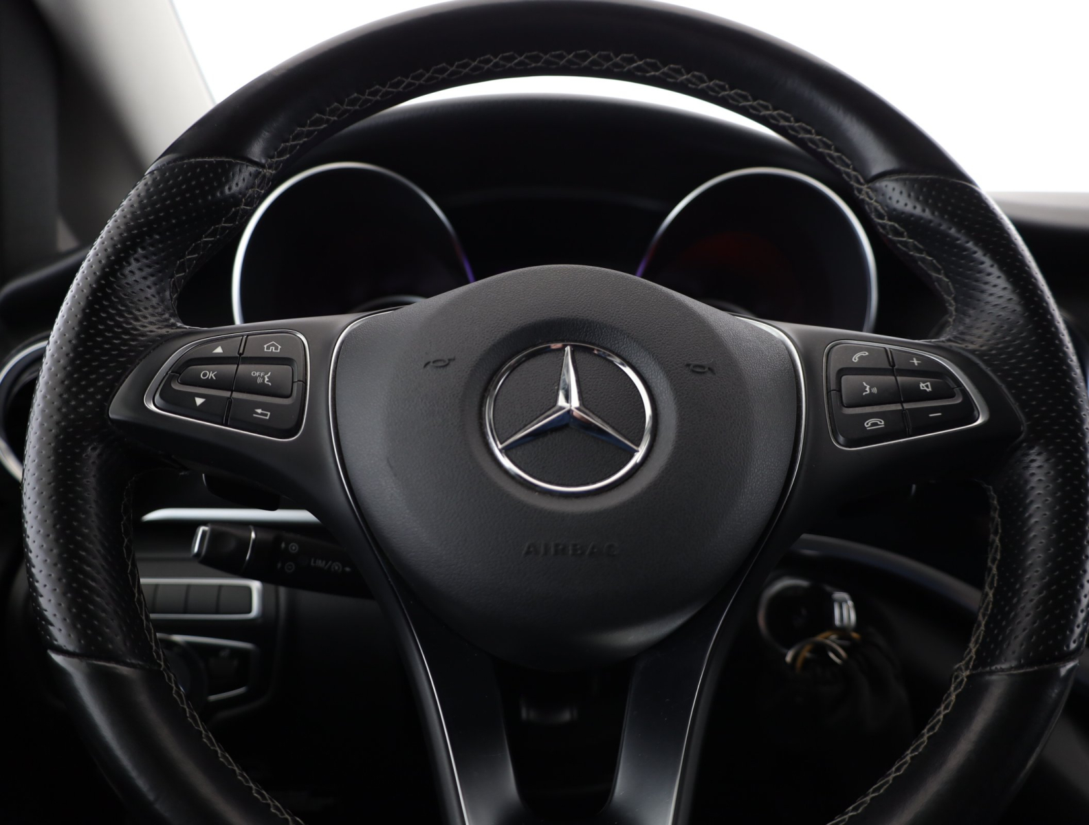 Mercedes-Benz Marco Polo - 2023