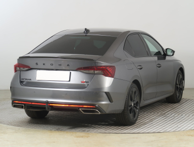 Škoda Octavia - 2023