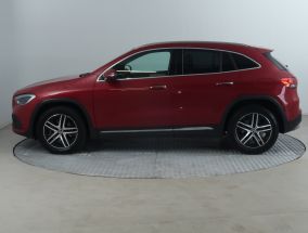 Mercedes-Benz GLA - 2022