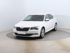 Škoda Superb - 2015