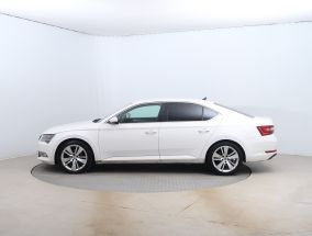 Škoda Superb - 2015