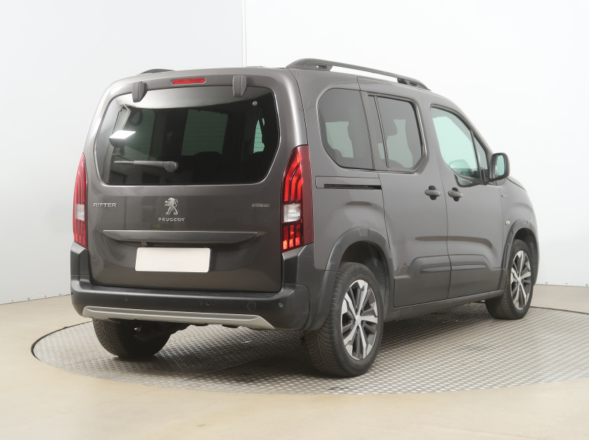 Peugeot Rifter, 2020