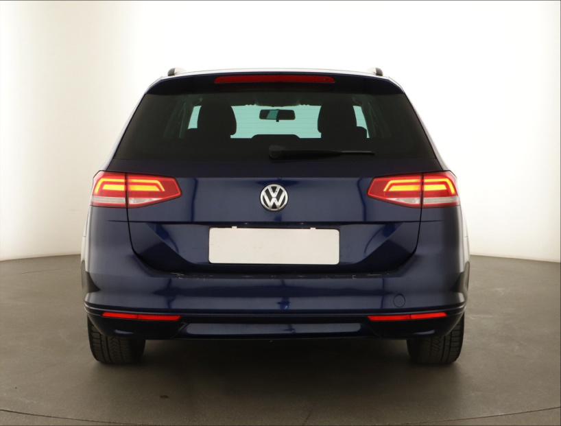 Volkswagen Passat, 2018