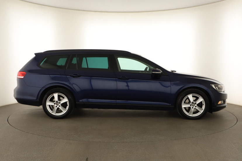 Volkswagen Passat, 2018