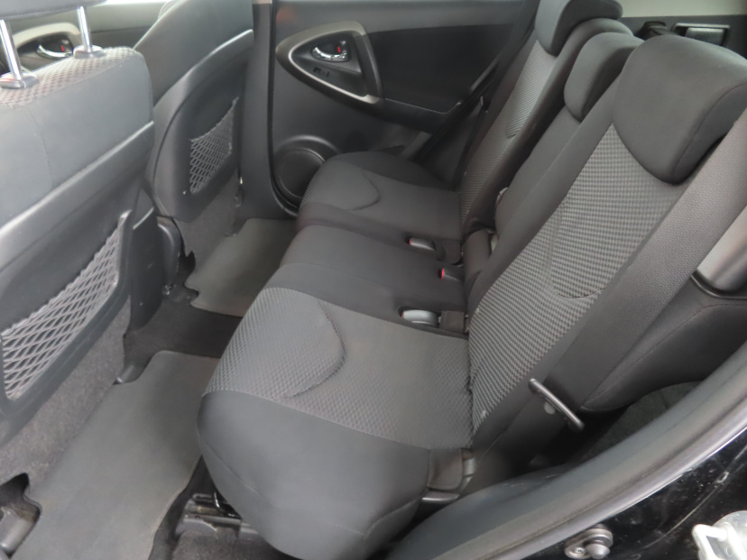 Toyota RAV 4, 2011