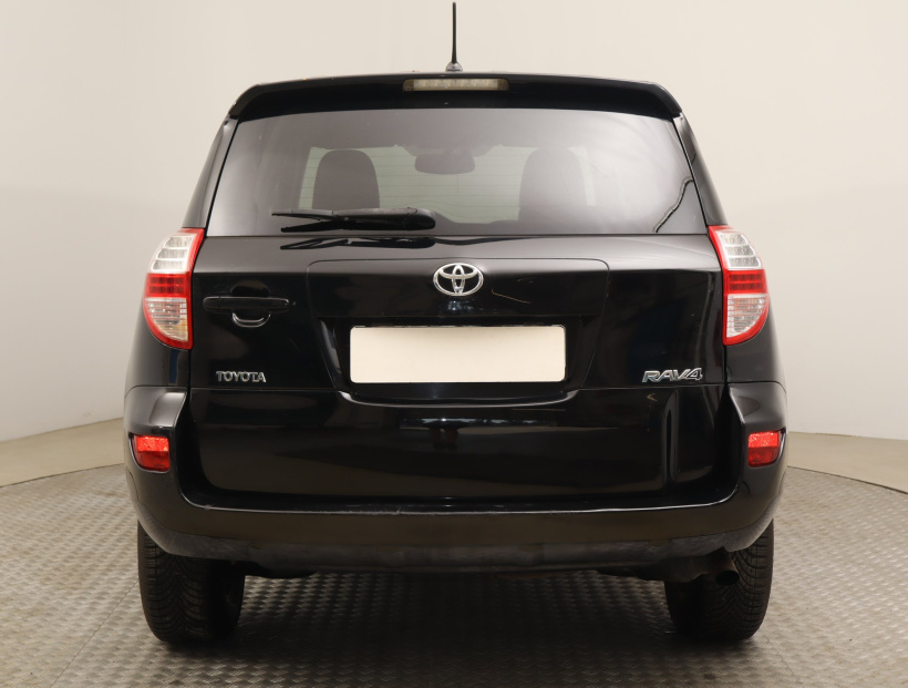Toyota RAV 4, 2011