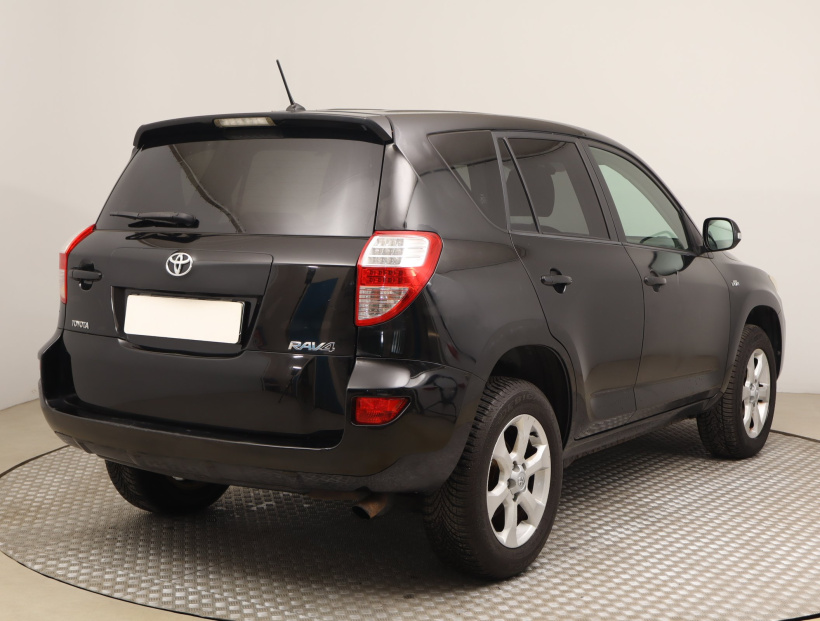 Toyota RAV 4, 2011