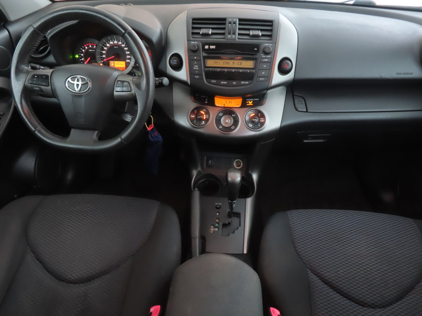 Toyota RAV 4, 2011