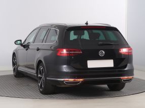 Volkswagen Passat - 2014