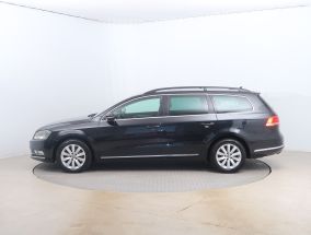 Volkswagen Passat - 2011