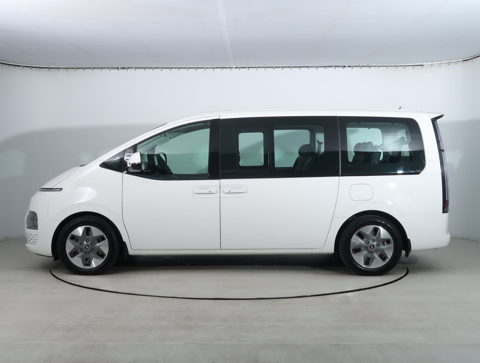 Hyundai Staria - 2022