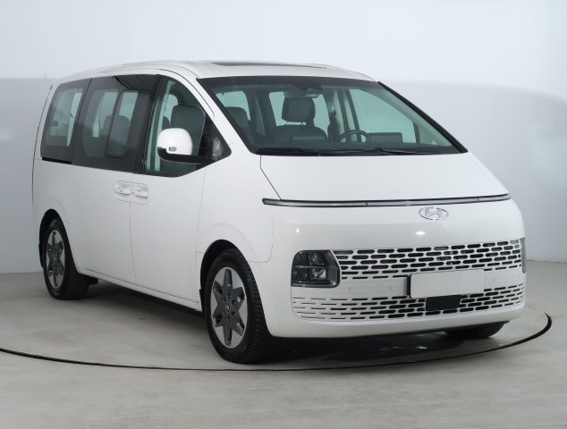 Hyundai Staria 2022