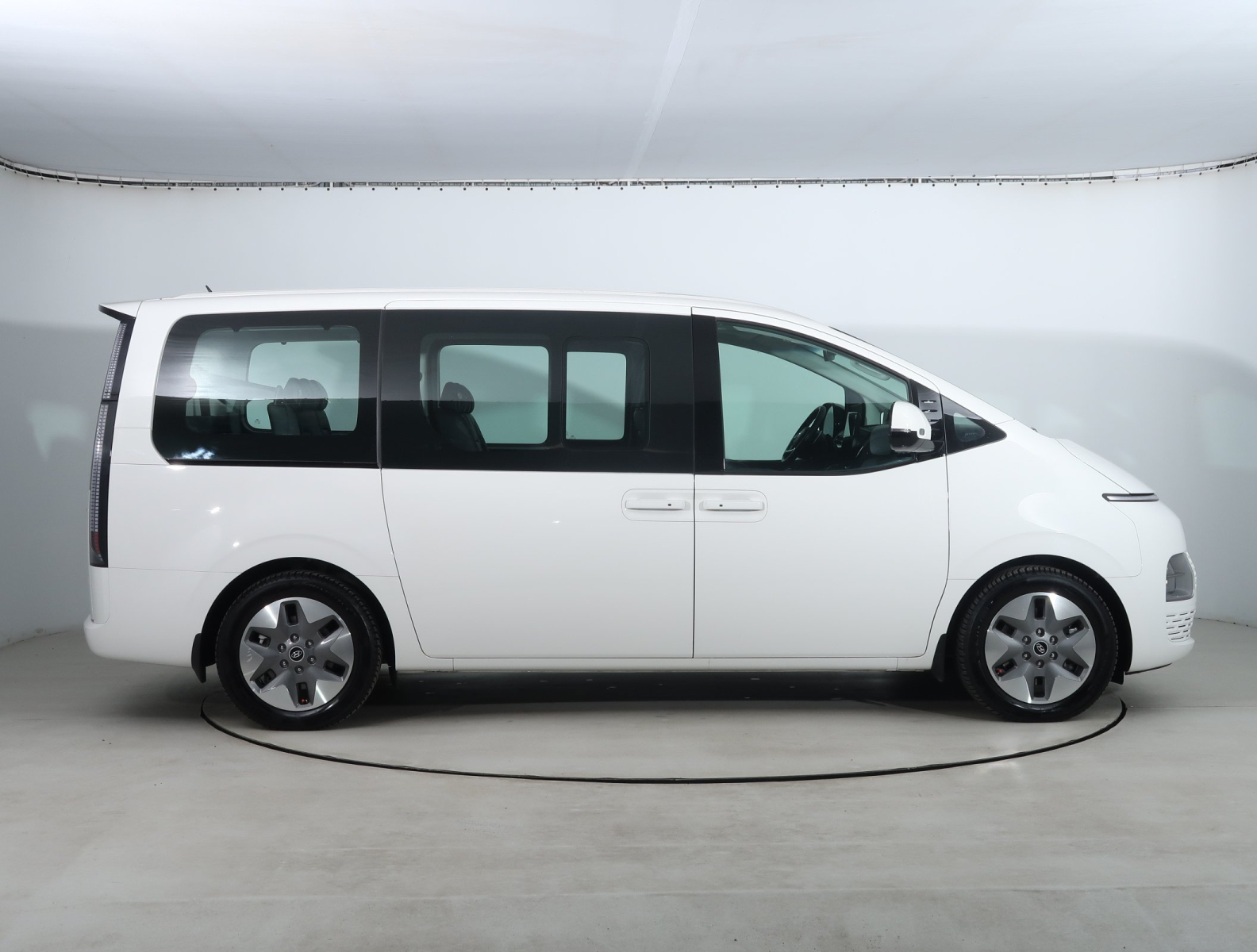 Hyundai Staria - 2022