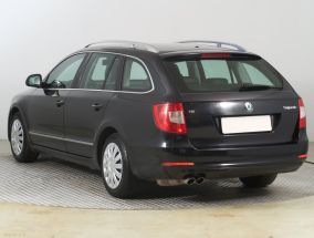 Škoda Superb - 2011