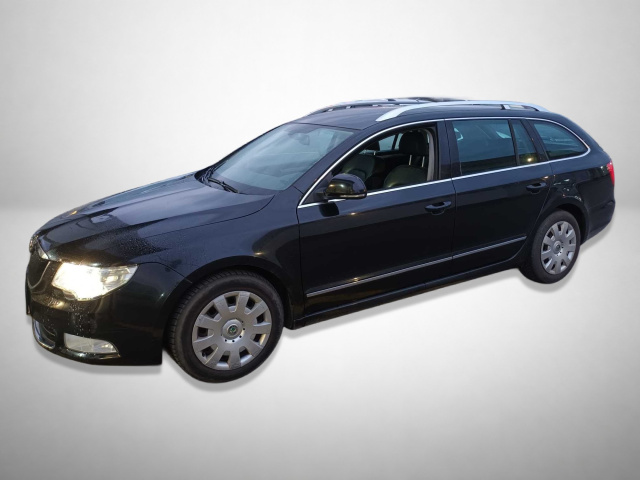 Škoda Superb 2011