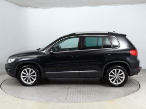 Volkswagen Tiguan - 2012