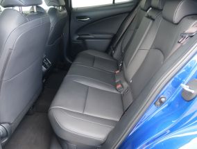 Lexus UX - 2025