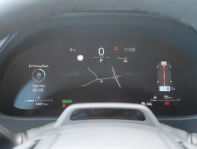 Lexus UX - 2025