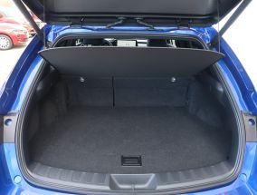 Lexus UX - 2025