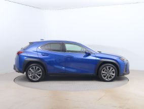 Lexus UX - 2025
