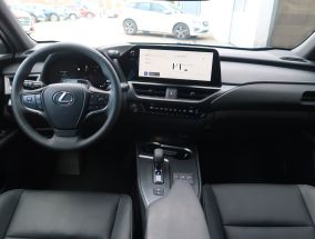 Lexus UX - 2025