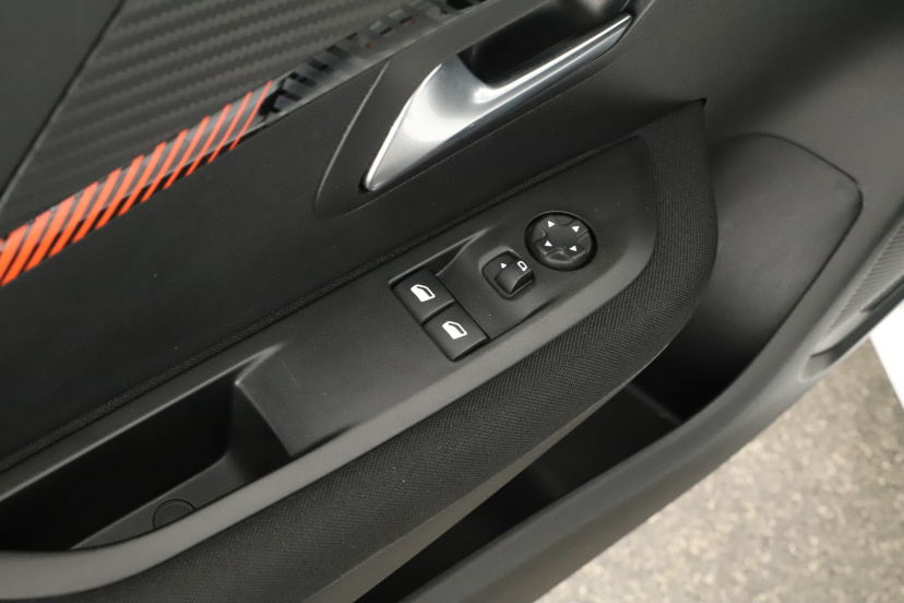Peugeot e-208, 2020