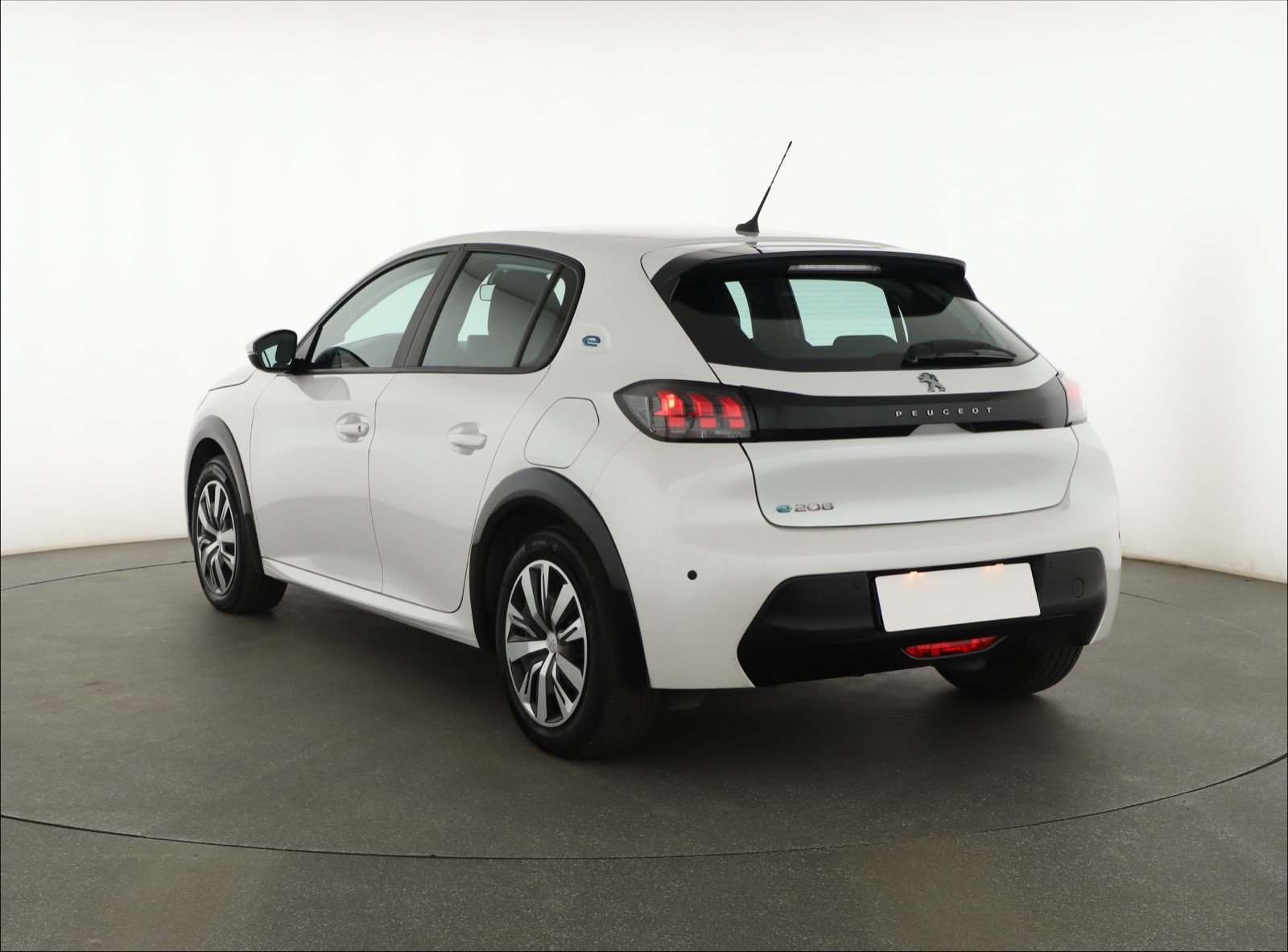 Peugeot e-208 50 kWh, 2020 5