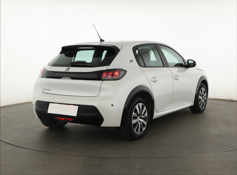 Peugeot e-208, 2020