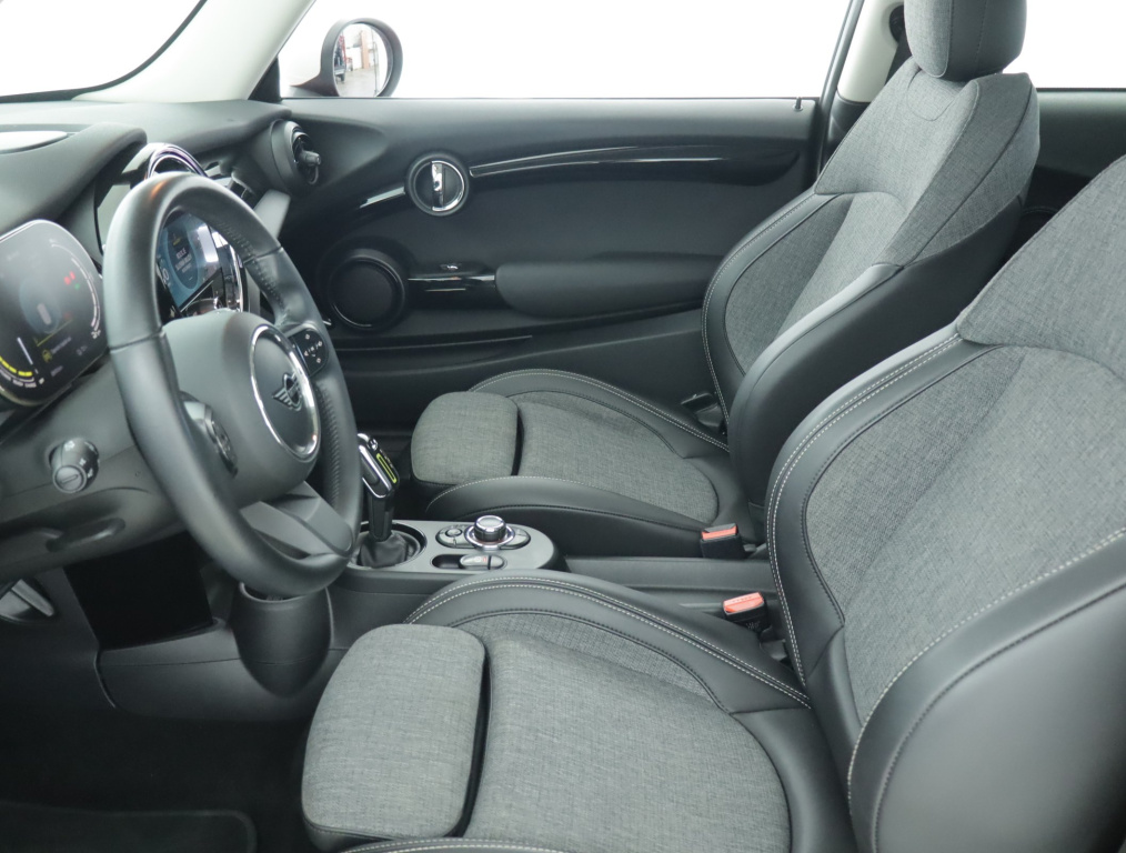 MINI 3-door