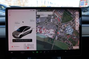 Tesla Model 3 - 2019