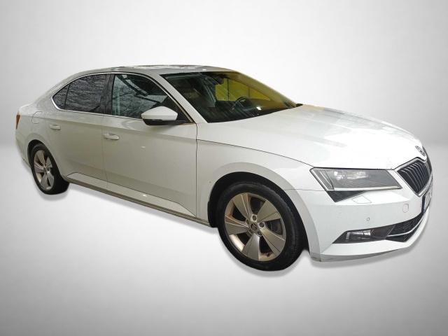 Škoda Superb 2016