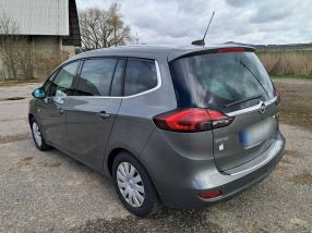 Opel Zafira - 2017