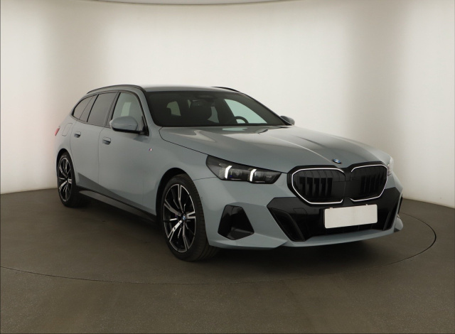 BMW 5 2025