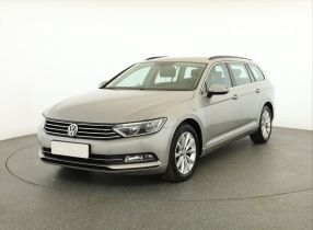 Volkswagen Passat - 2015