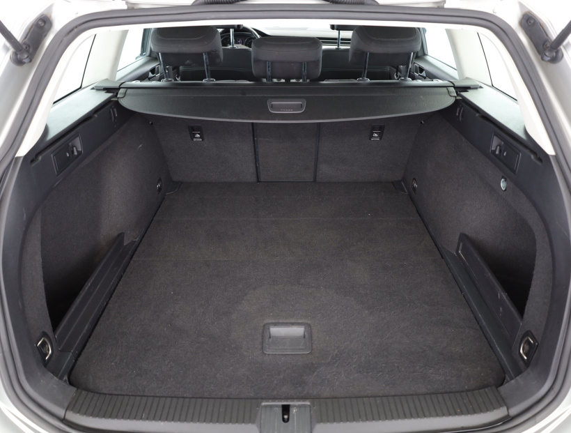 Volkswagen Passat, 2015