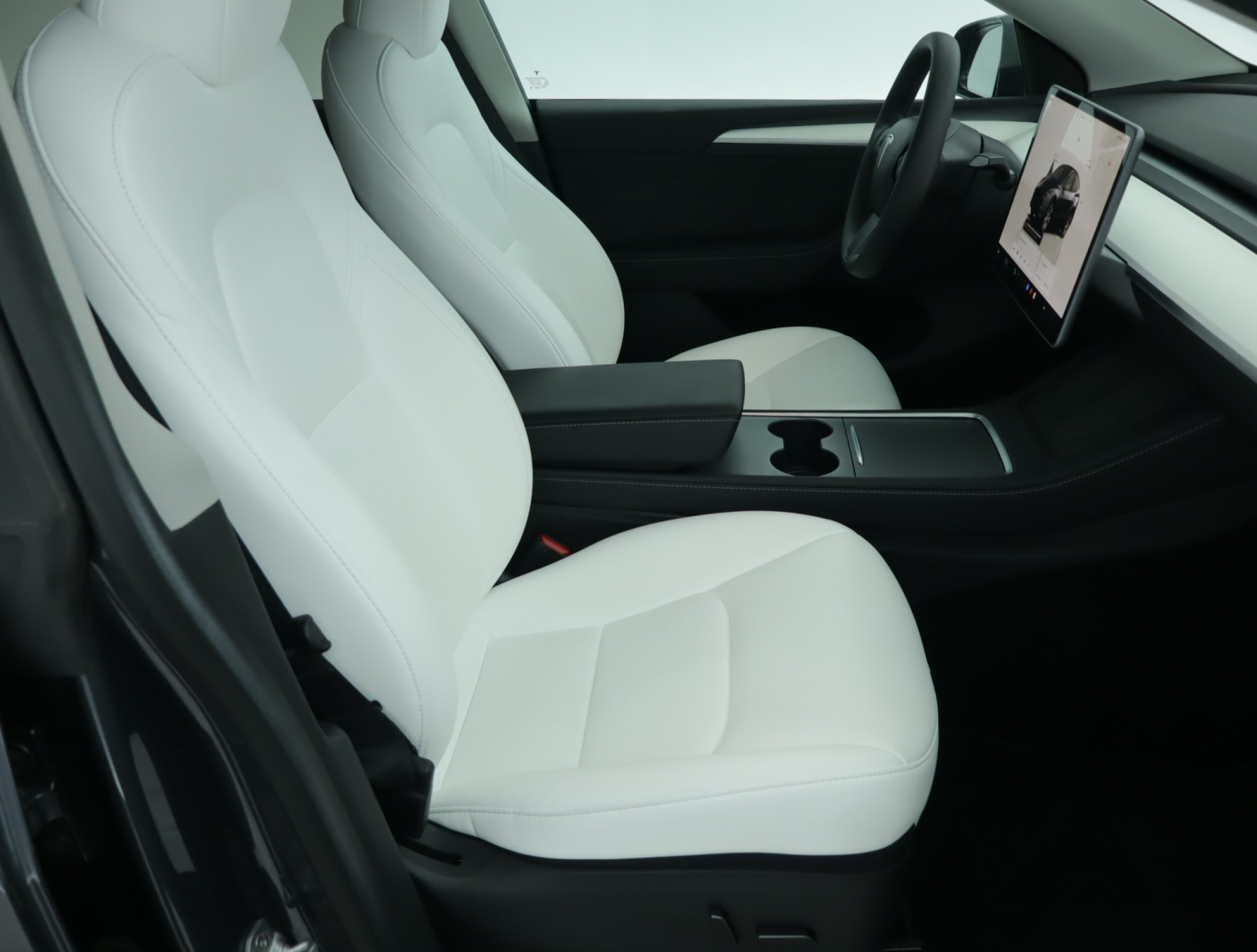 Tesla Model Y - 2023
