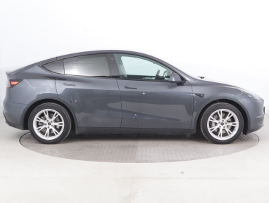 Tesla Model Y - 2023