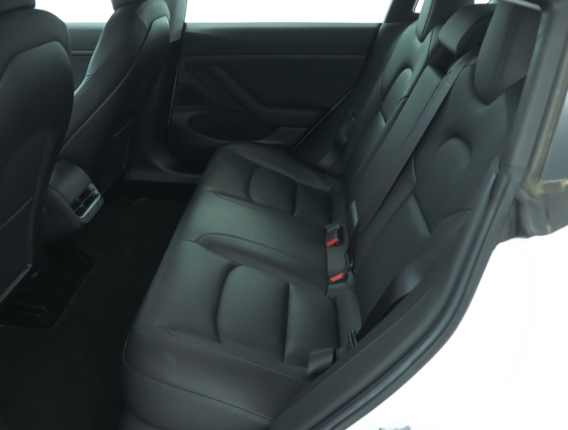 Tesla Model 3, 2019