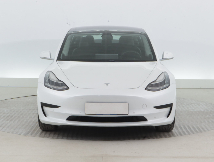 Tesla Model 3, 2019