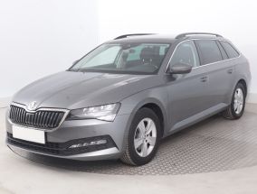Škoda Superb - 2022