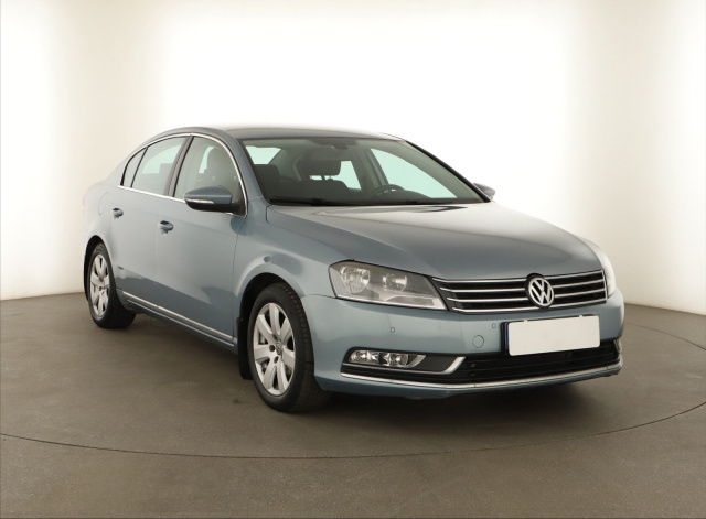 Volkswagen Passat 2011