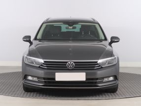 Volkswagen Passat - 2015