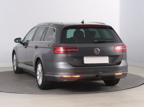 Volkswagen Passat - 2015