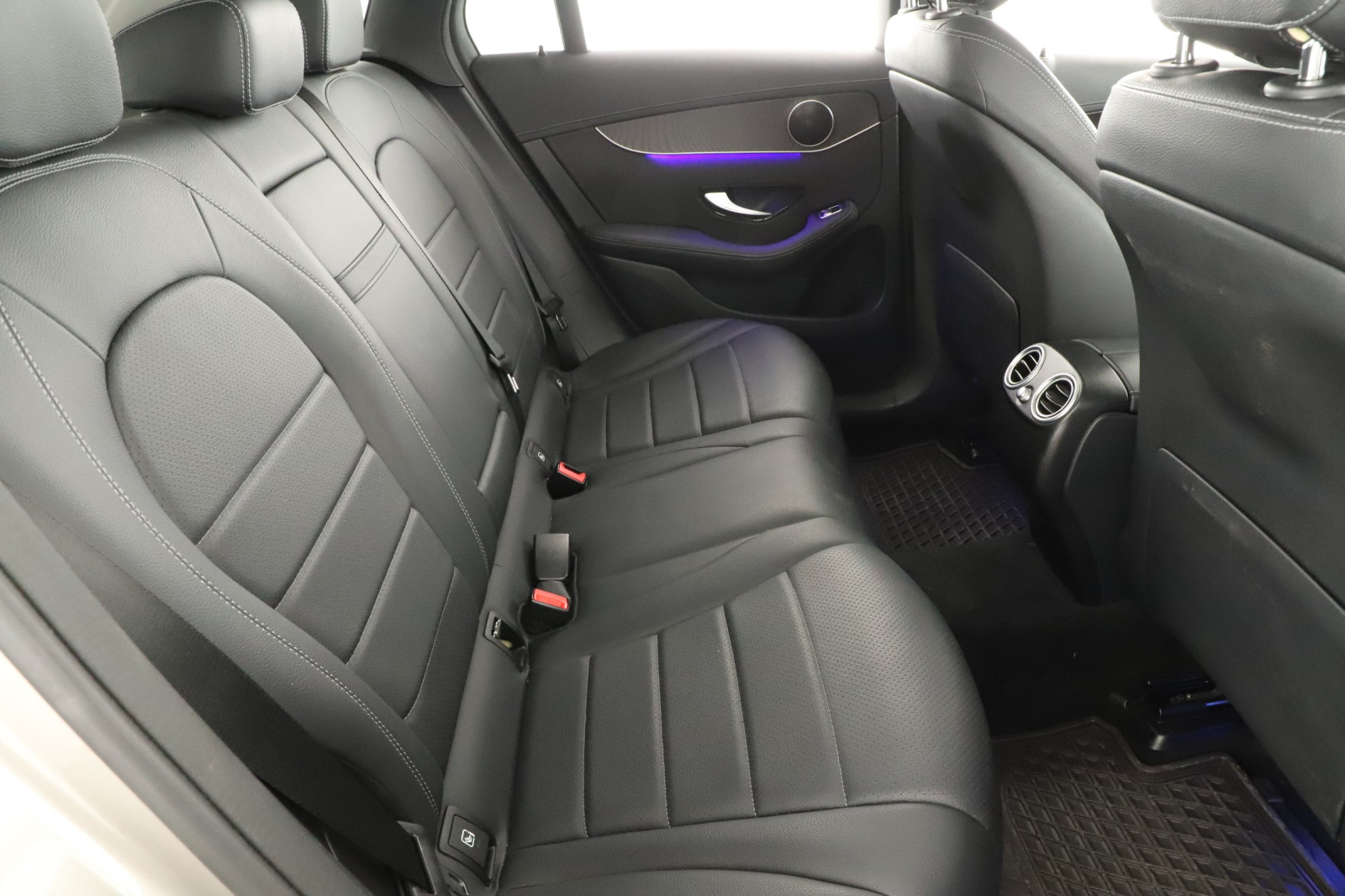 Mercedes-Benz GLC - 2020